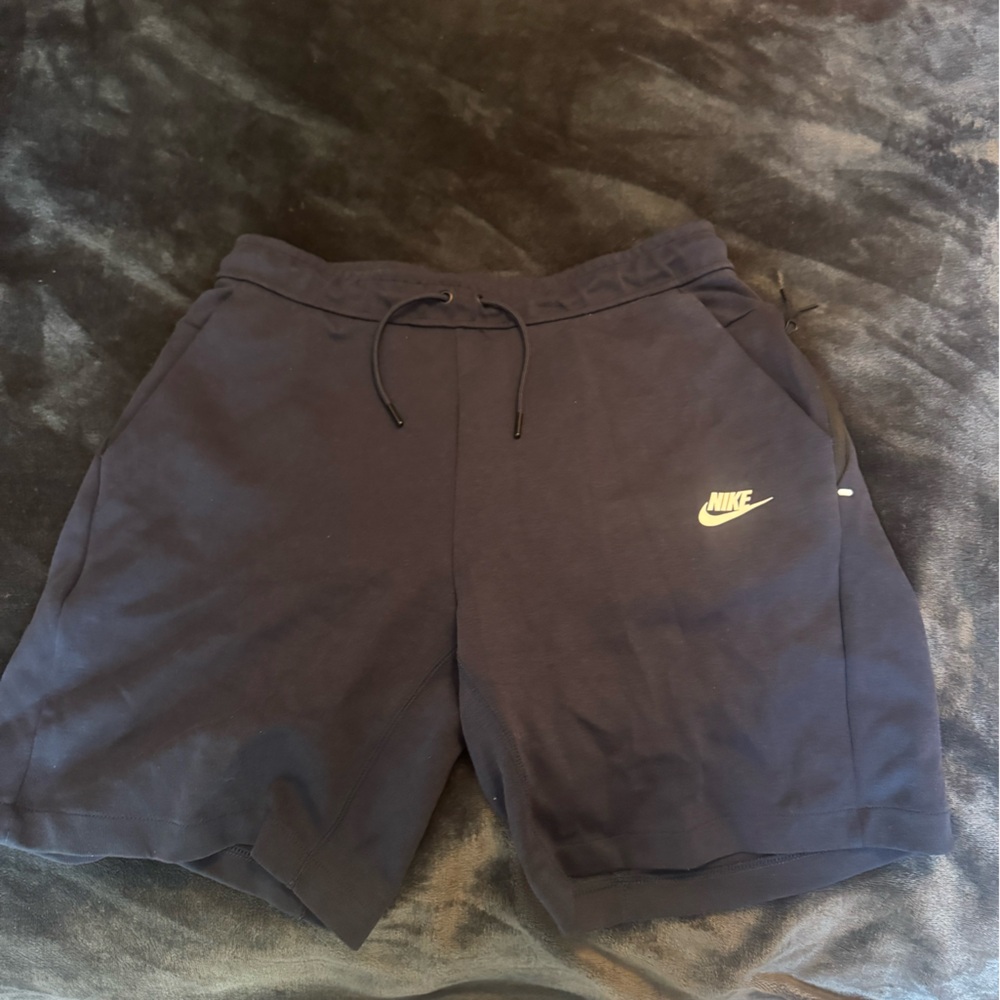 Nike tech fleece shorts